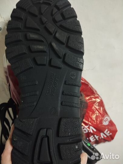 Берцы зимние 44 размер новые