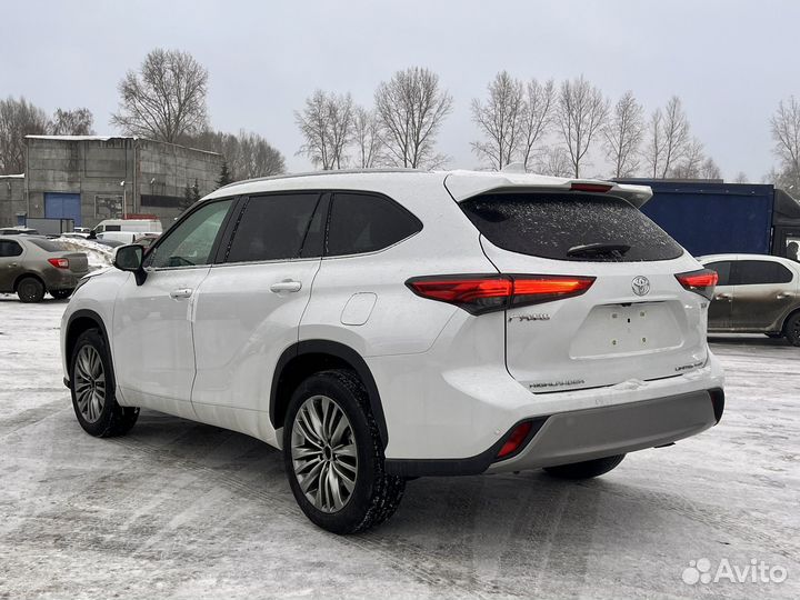 Toyota Highlander 2.0 AT, 2024, 17 км