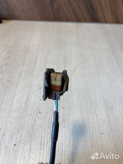 Датчик abs задний правый Nissan Tiida
