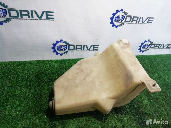 Бачок омывателя Kia Clarus