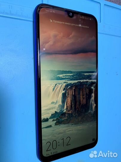 HONOR 20e, 4/64 ГБ