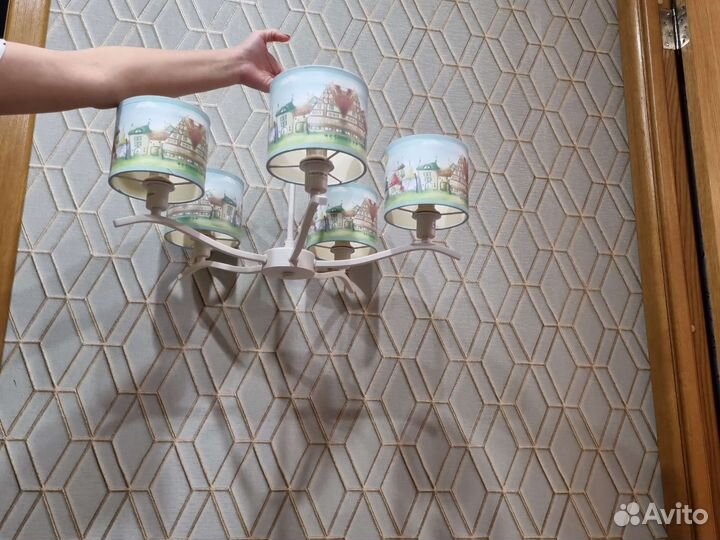 Люстра в детскую комнату