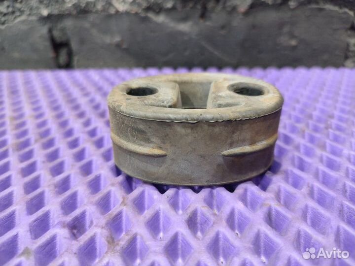 Подушка глушителя Nissan Dualis NJ10-044718 MR20DE