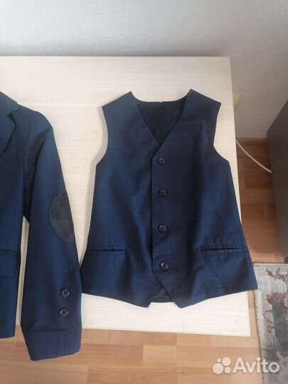 Пиджак и жилет для школы