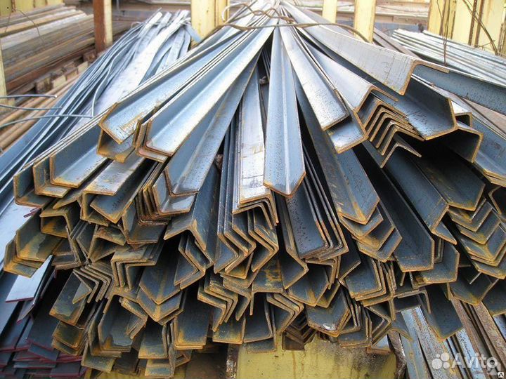 Уголок металлический 50х50 мм