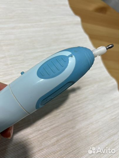 Зубная щетка электрическая Philips HX1610