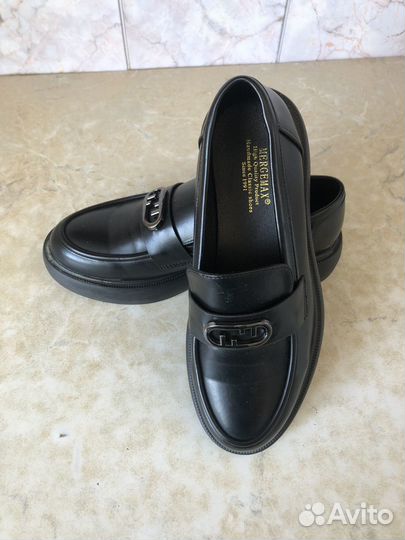 Обувь женская 38 размер