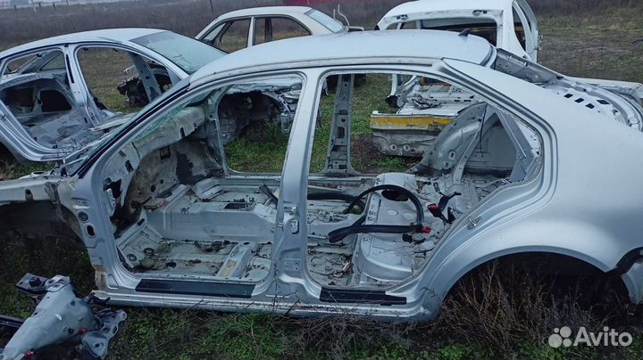 Фольксваген Джетта 4 порог карниз левый