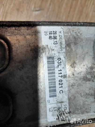 Радиатор масляный Volkswagen Golf