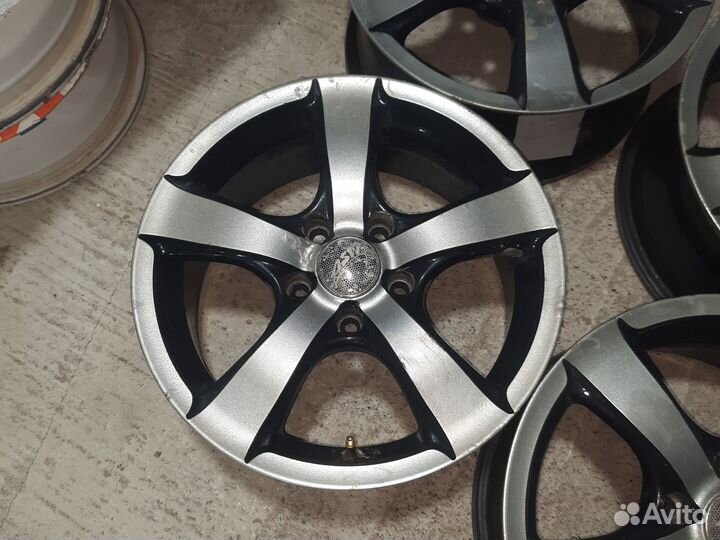 Литые диски r 16 5 114 3