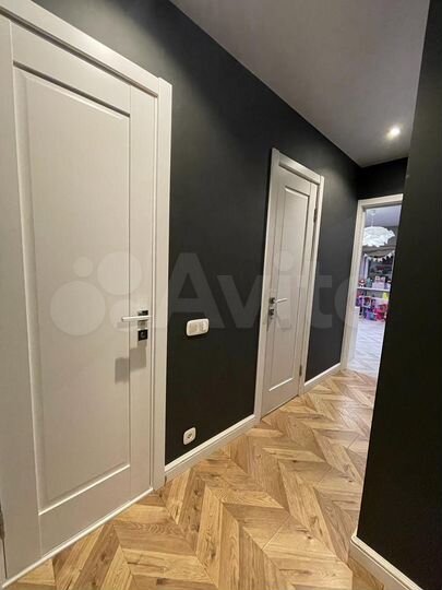 3-к. квартира, 83 м², 8/17 эт.