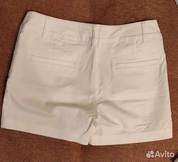 Шорты новые белые 42 р-р