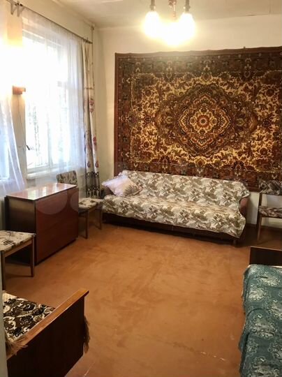 2-к. квартира, 48 м², 1/3 эт.