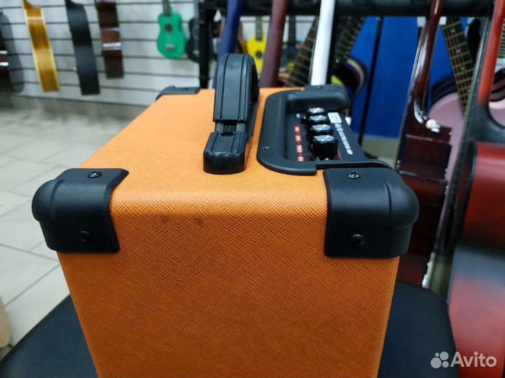 Комбоусилитель гитарный новый