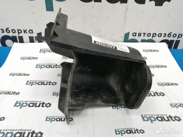 Кожух птф правый 52149-60100 Lexus LX570 LX450D