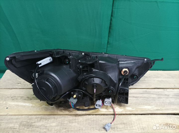 Фара левая Mitsubishi ASX 1 га0 2010