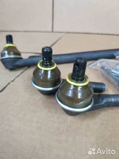 Тяги рулевой трапеции 