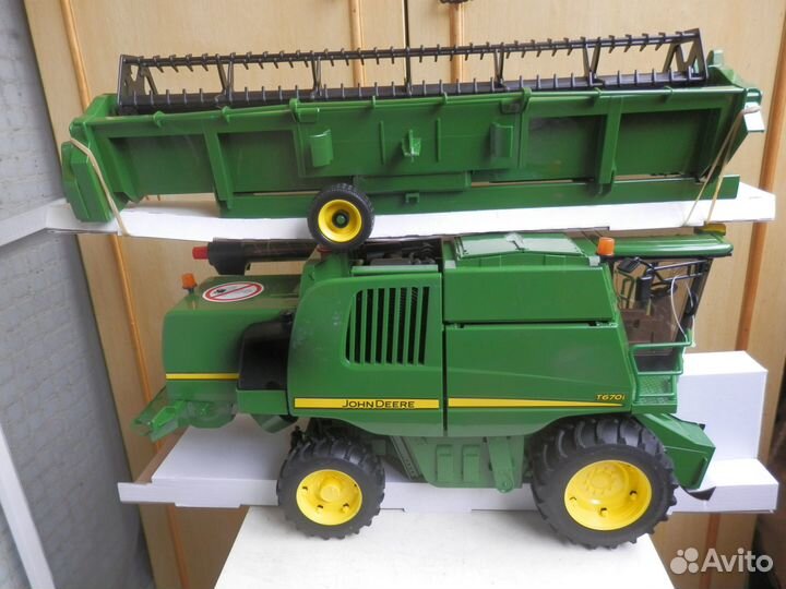 Зерноуборочный комбайн John Deere T670i