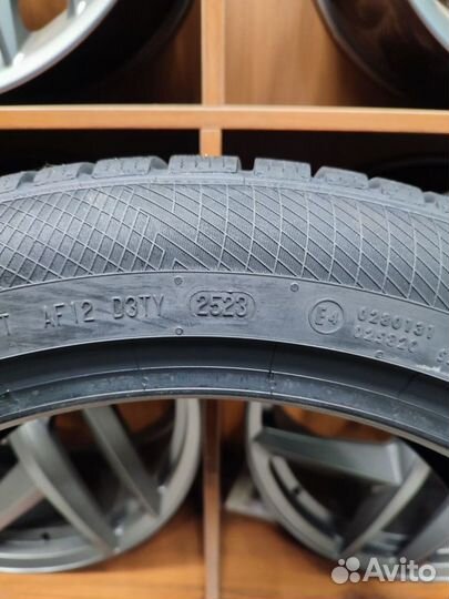 Continental ContiWinterContact TS 850P SUV 255/45 R20 101T