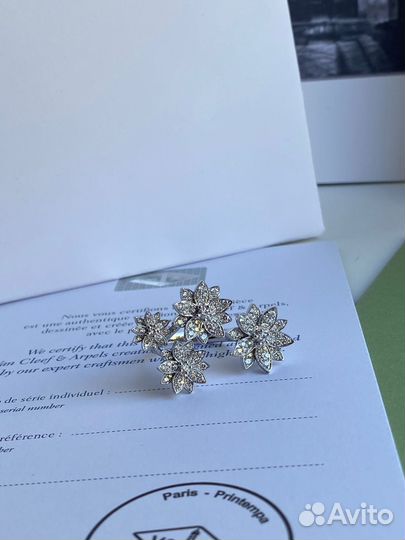 Кольцо Van Cleef Lotus