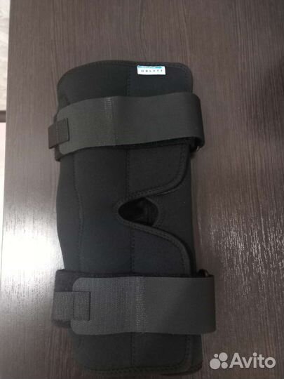 Коленный ортез, наколенник