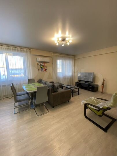 3-к. квартира, 85 м², 9/10 эт.