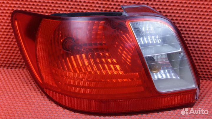 Фонарь задний левый Kia Rio JB G4ED 92401-1G010