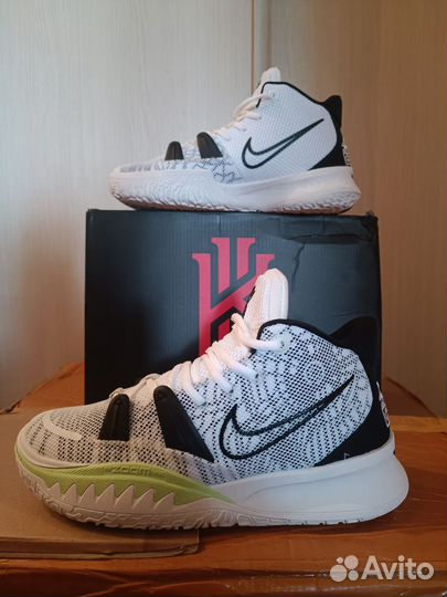 Nike Kyrie 7