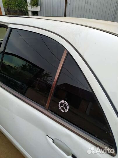 Стекла боковые mercedes w210