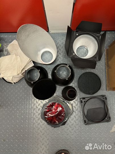 Студийная вспышка Grifon zxz 300 (3шт)