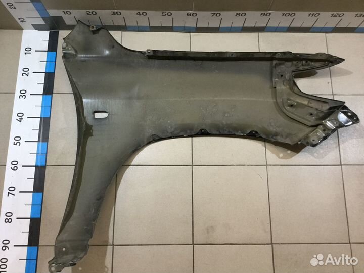 Крыло переднее левое Тойота Ланд Крузер 200 с 2008