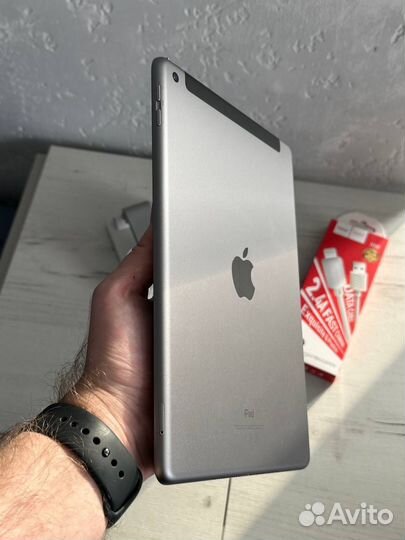 iPad 6 32gb + Стилус