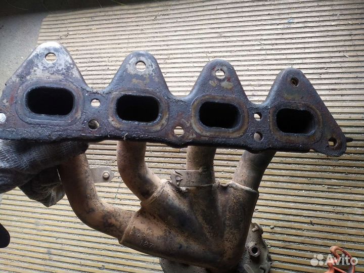 Колектор выпускной рено сценик2 меган2