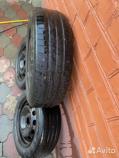 Continental ContiPremiumContact 195/65 R15