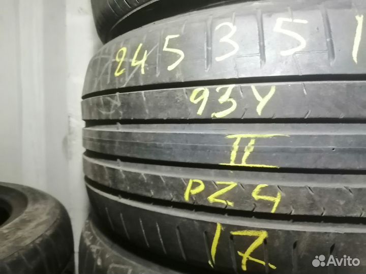Pirelli P Zero PZ4 245/35 R19