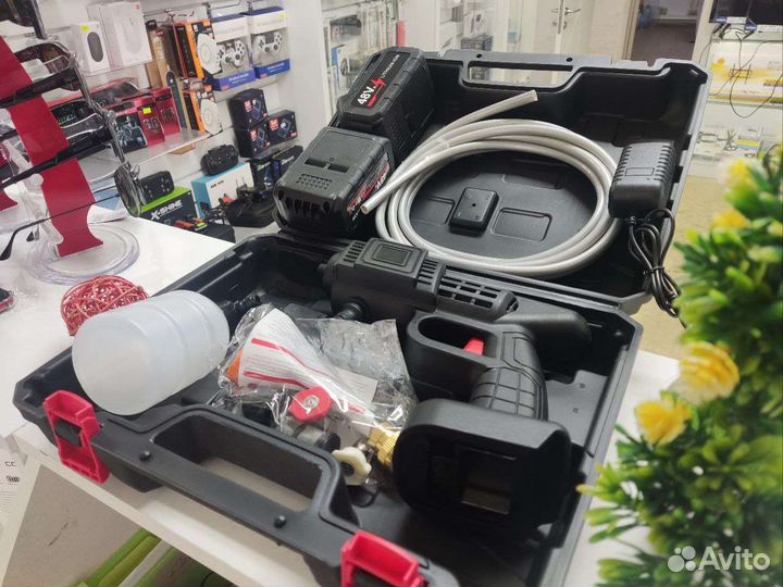 Мойка высокого давления аккумуляторная