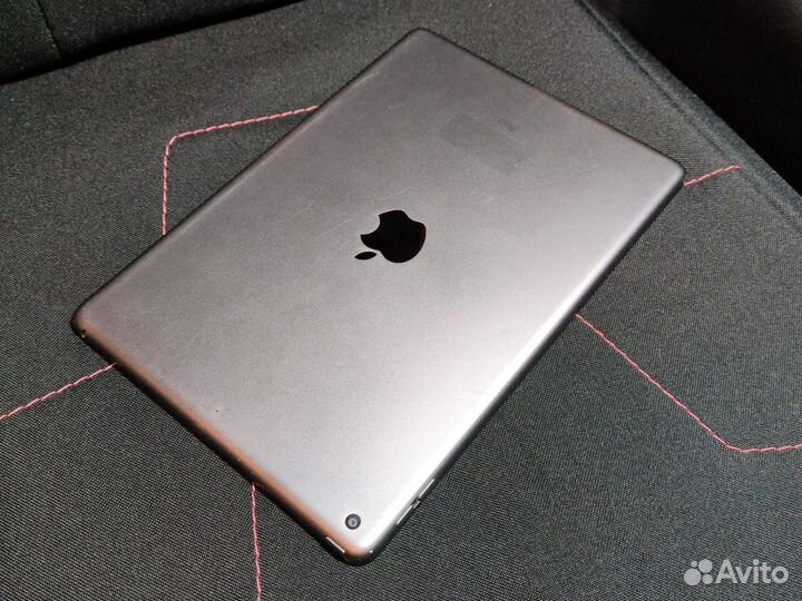 Apple iPad 8 поколения (2020)