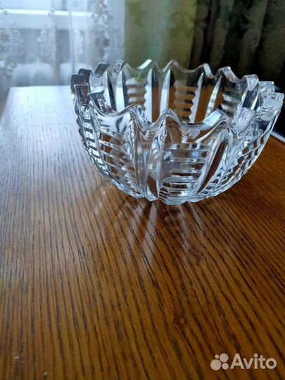 Хрустальная ваза