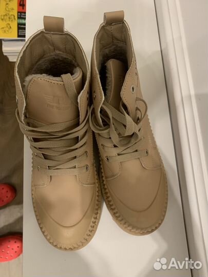 Ботинки женские 37 размер