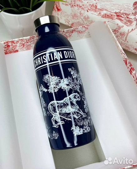 Бутылка для воды Dior