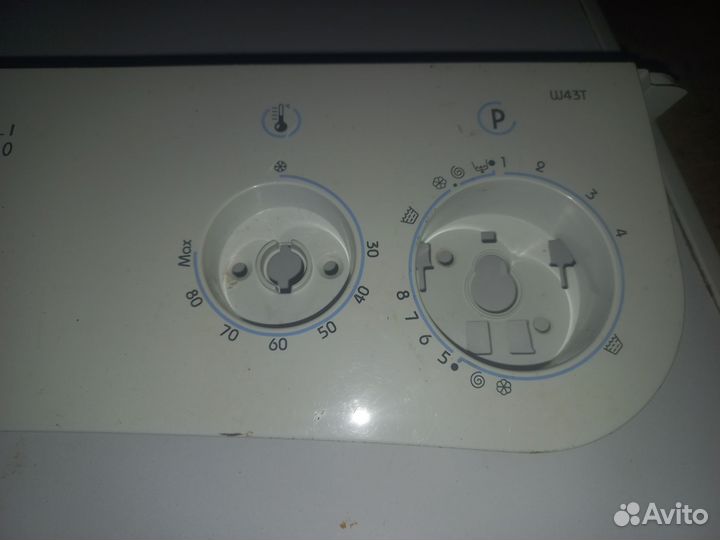 Передняя панель и верхняя крышка на Indesit W43T