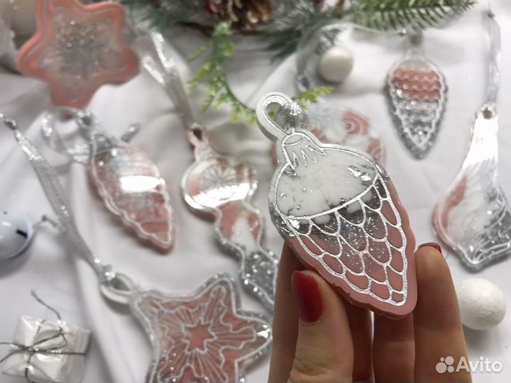 Новогодние игрушки ручной работы