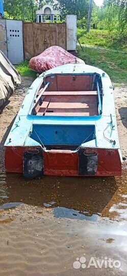 Лодка мкм с мотором Suzuki 15