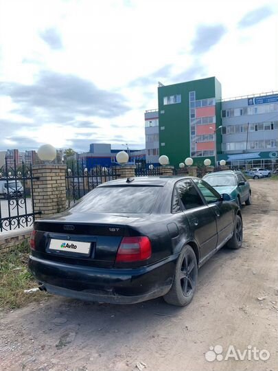 Audi A4 1.8 МТ, 1998, 180 000 км