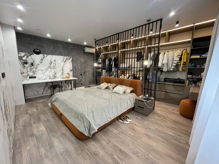 3-к. квартира, 86 м², 1/18 эт.