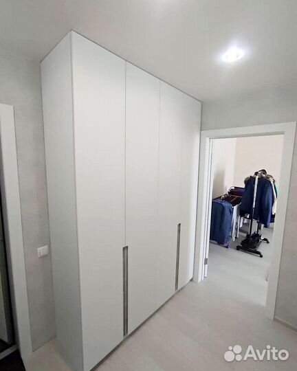 Шкаф встроенный