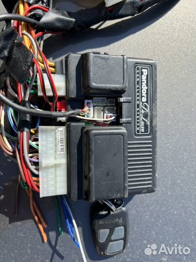 Сигнализация с автозапуском Pandora De Luxe