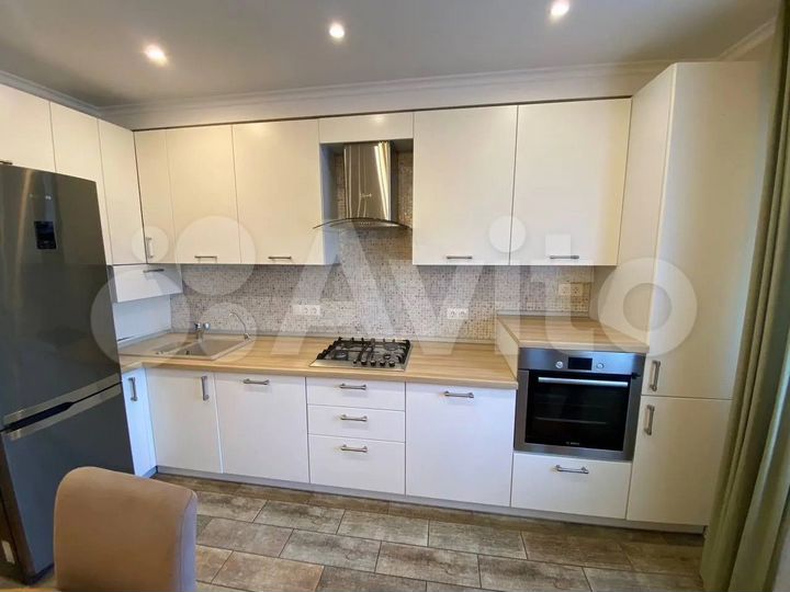 3-к. квартира, 70 м², 1/8 эт.