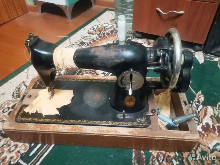 Швейная машинка