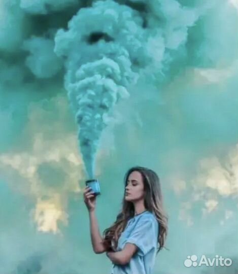 Цветной дым зелёный